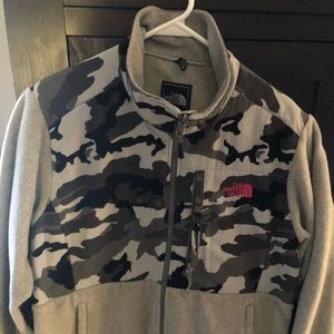 The North Face Denali XL GENTLY USED
